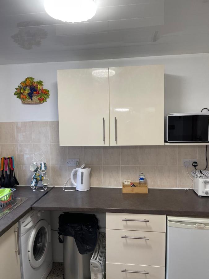 "The Italian" Seafront Apartment Eastbourne Exterior foto